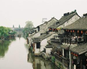 河北北戴河:法治宣讲进大集 “烟火气”里送平安